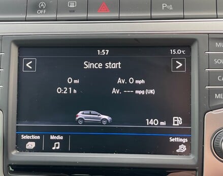 Volkswagen Polo BEATS TSI DSG 36