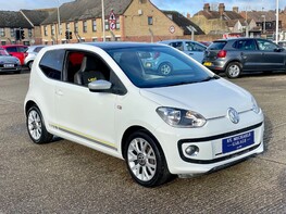 Volkswagen Up ROCK UP 4