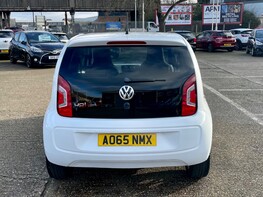 Volkswagen Up ROCK UP 6