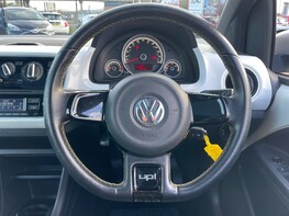 Volkswagen Up ROCK UP 19