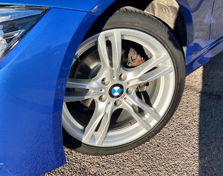 BMW 3 Series 320I M SPORT 3