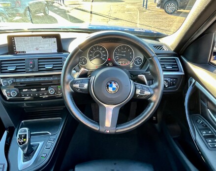 BMW 3 Series 320I M SPORT 19