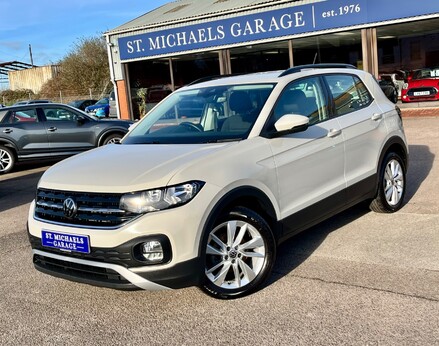 Volkswagen T-Cross SE TSI DSG 1