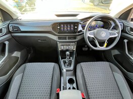 Volkswagen T-Cross SE TSI DSG 2