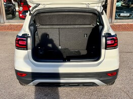 Volkswagen T-Cross SE TSI DSG 56