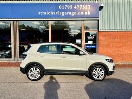 Volkswagen T-Cross SE TSI DSG 10