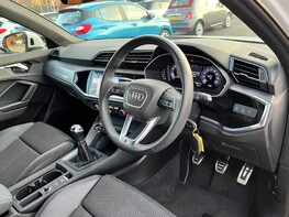 Audi Q3 TFSI S LINE 18