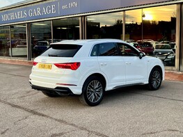 Audi Q3 TFSI S LINE 8