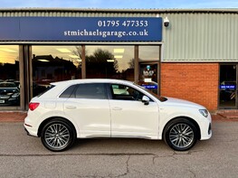 Audi Q3 TFSI S LINE 10