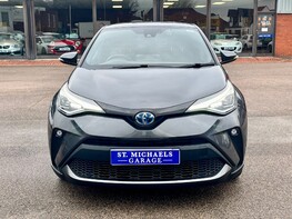 Toyota C-HR EXCEL 5