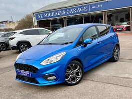 Ford Fiesta ST-LINE EDITION 1