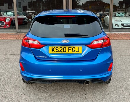 Ford Fiesta ST-LINE EDITION 6