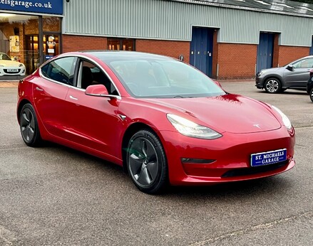 Tesla Model 3 LONG RANGE AWD 4