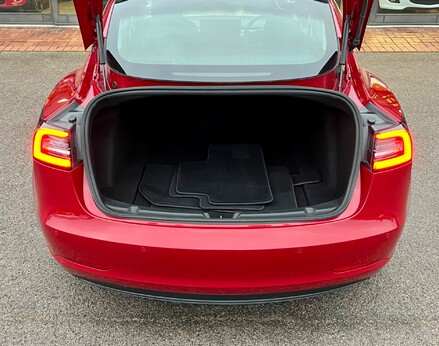 Tesla Model 3 LONG RANGE AWD 53