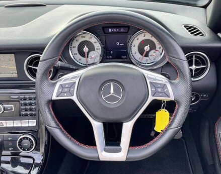 Mercedes-Benz SLK SLK200 BLUEEFFICIENCY AMG SPORT 21