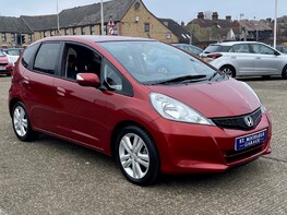 Honda Jazz I-VTEC ES PLUS 4