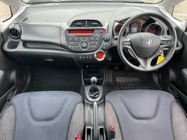 Honda Jazz I-VTEC ES PLUS 2