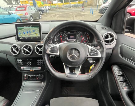 Mercedes-Benz B Class B 200 AMG LINE PREMIUM 19