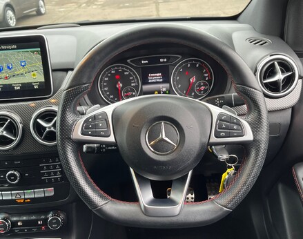 Mercedes-Benz B Class B 200 AMG LINE PREMIUM 20