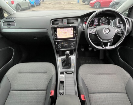 Volkswagen Golf SE NAVIGATION TDI BLUEMOTION TECHNOLOGY 2