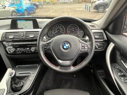 BMW 3 Series 320I XDRIVE SPORT TOURING 19