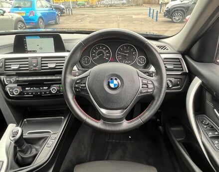 BMW 3 Series 320I XDRIVE SPORT TOURING 19