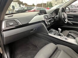 BMW 3 Series 320I XDRIVE SPORT TOURING 17