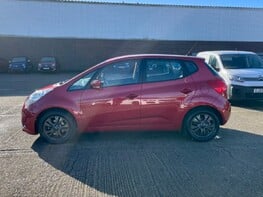 Kia Venga 2 11