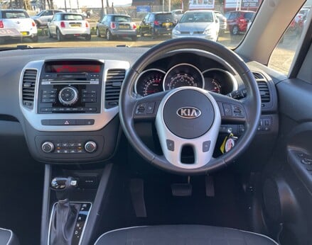 Kia Venga 2 18