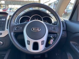 Kia Venga 2 19