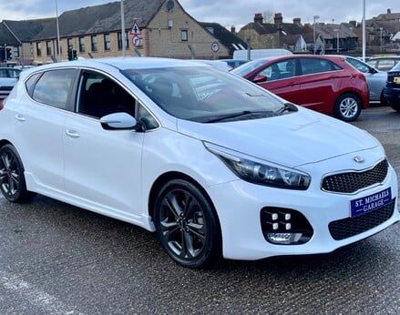 Kia Ceed CRDI GT-LINE ISG 4