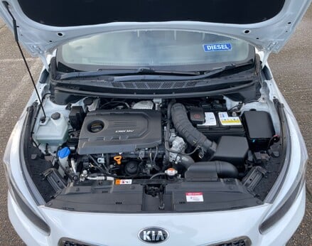 Kia Ceed CRDI GT-LINE ISG 7