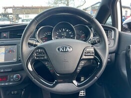 Kia Ceed CRDI GT-LINE ISG 19