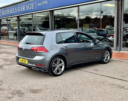 Volkswagen Golf R-LINE TDI BLUEMOTION TECHNOLOGY 8