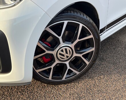 Volkswagen Up UP GTI 3