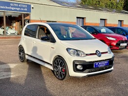 Volkswagen Up UP GTI 4