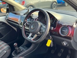 Volkswagen Up UP GTI 17