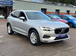 Volvo XC60 B4 MOMENTUM AWD 4