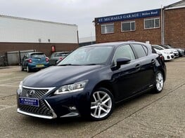 Lexus CT 200H LUXURY 1