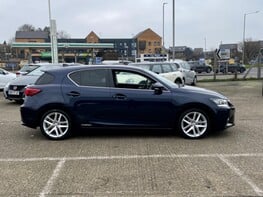 Lexus CT 200H LUXURY 10