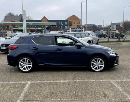 Lexus CT 200H LUXURY 10