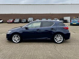 Lexus CT 200H LUXURY 11