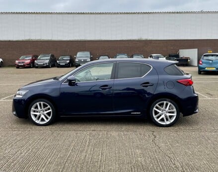 Lexus CT 200H LUXURY 11