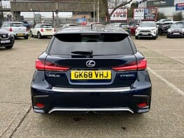 Lexus CT 200H LUXURY 6