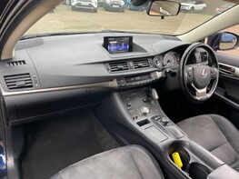 Lexus CT 200H LUXURY 27