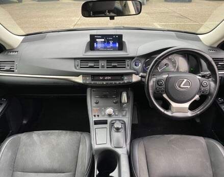 Lexus CT 200H LUXURY 2