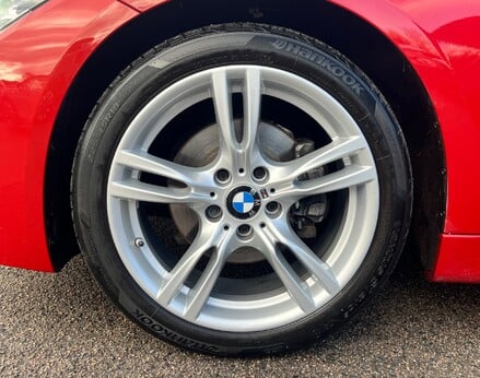 BMW 3 Series 320D M SPORT TOURING 13