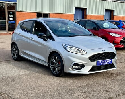 Ford Fiesta ST-LINE 4