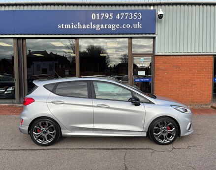 Ford Fiesta ST-LINE 10