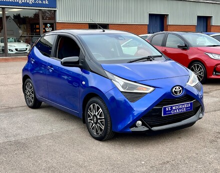 Toyota Aygo VVT-I X-CLUSIV X-SHIFT 4